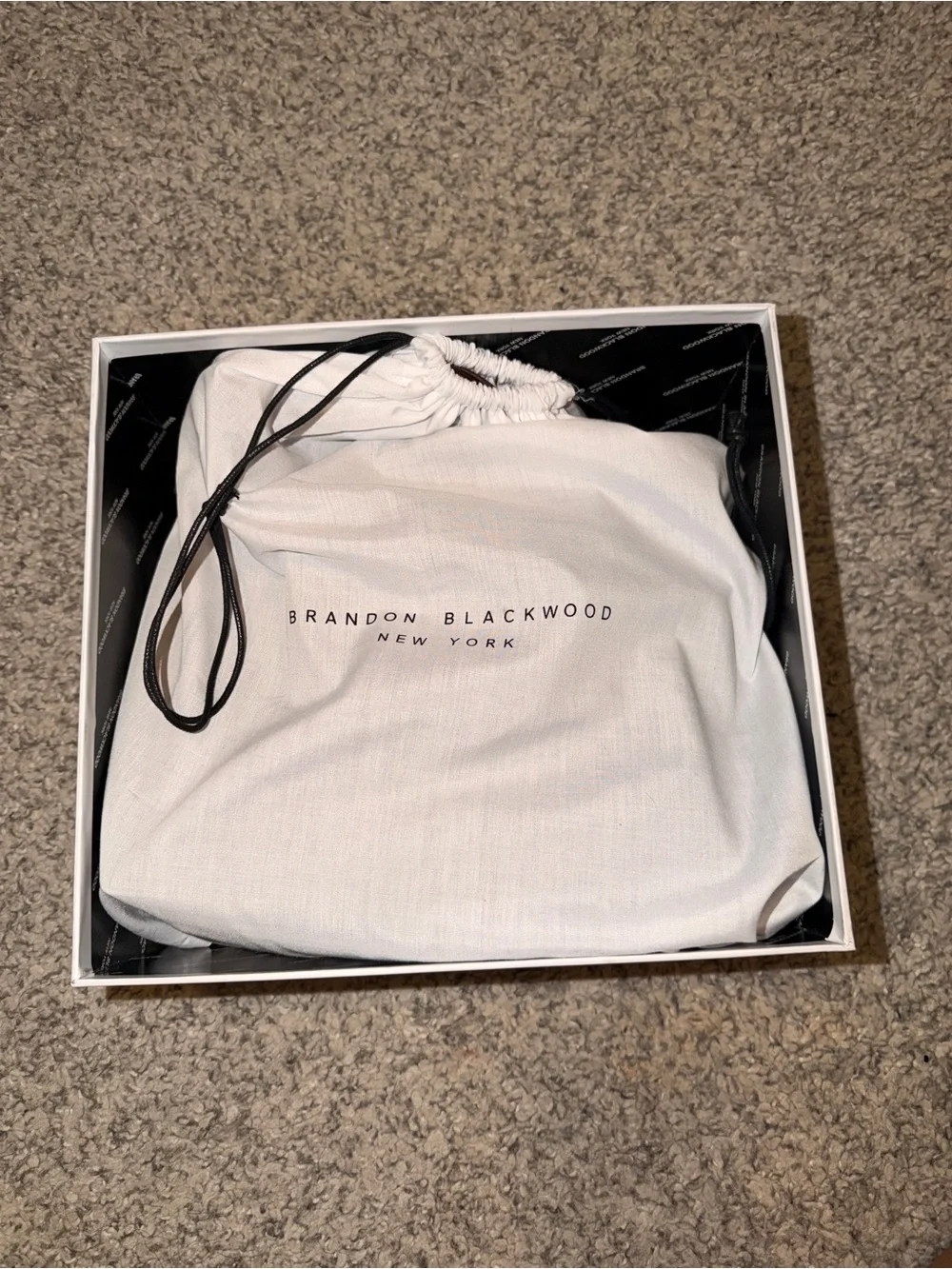 Brandon Blackwood Medium Kuei
Bag- Authentic - Picture 6 of 7